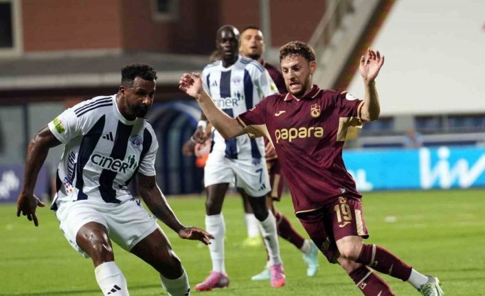 Trendyol Süper Lig: Kasımpaşa: 0 - Trabzonspor: 0 (İlk yarı)