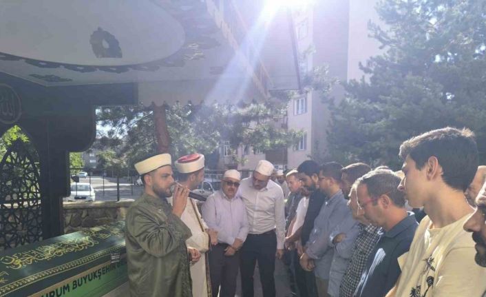 Turgut Güzel dualarla uğurlandı