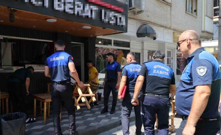 Turgutlu Zabıtasından kaldırım işgali denetimi