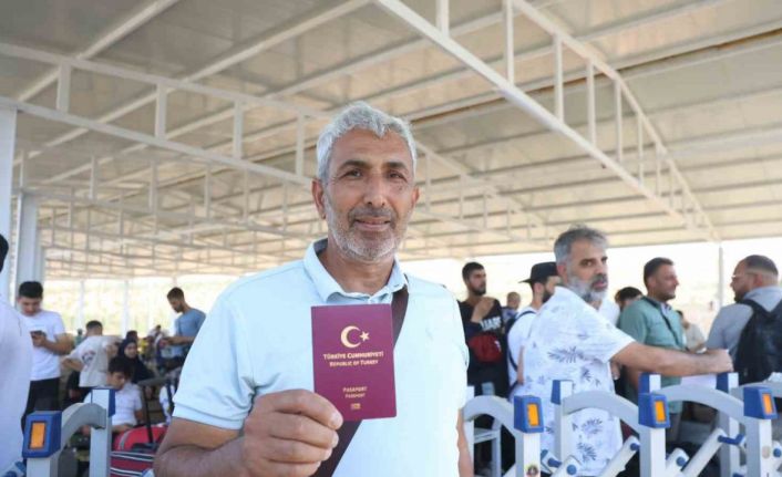 Türk vatandaşların Suriye’ye geçiş dönemi başladı