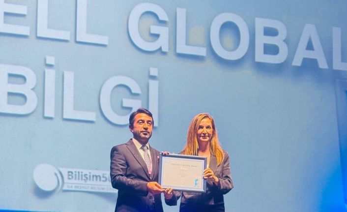 Turkcell Global Bilgi’ye Bilişim 500 araştırmasında, Türkiye merkezli üretici/çağrı merkezi kategorisinde birincilik ödülü