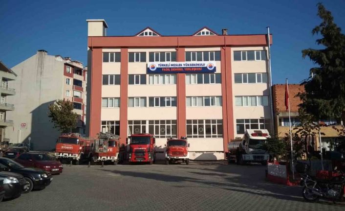 Türkeli MYO’da yüzde 100 doluluk