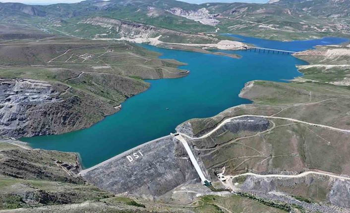Turnaçayırı Barajı sulamasıyla Erzincanlı çiftçinin yüzü gülecek