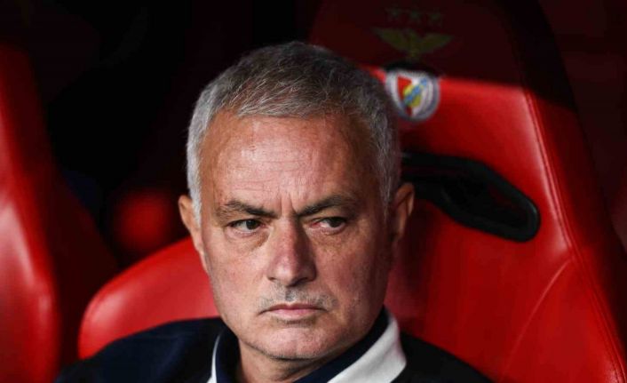 UEFA Şampiyonlar Ligi: Benfica: 1 - Fenerbahçe: 0 (İlk yarı)