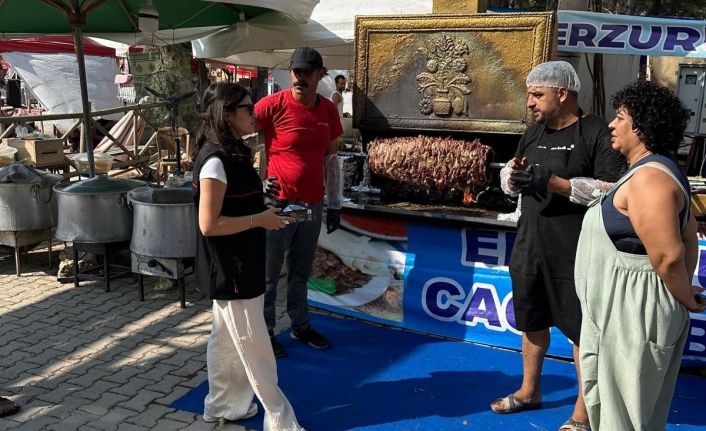 Ulubey festivalinde 300 kilo sahte sucuk ele geçirildi