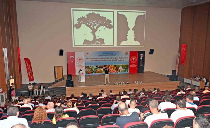 Üreticiler ve zirai ilaç bayilerine kalıntıyı önleme yöntemleri anlatıldı