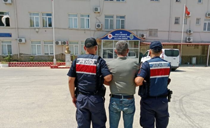 Uyuşturucu taciri jandarmadan kaçamadı