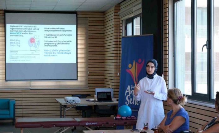 Uzmanından kadınlara uyarı: "Diz ağrısını hafife almayın"