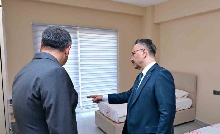 Vali Aksoy, Fethi Yılmaz Sezer Yaşlı Bakım ve Rehabilitasyon Merkezi’ni ziyaret etti
