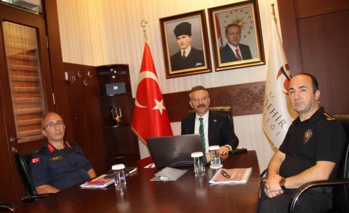 Vali Aksoy güvenlik alanında yapılan çalışmalar ve verileri paylaştı