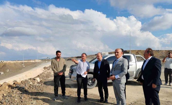 Vali Dallı Devrekani Besi Organize Tarım Bölgesinde incelemelerde bulundu