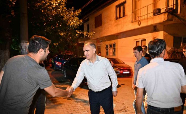 Vali Özkan depremden etkilenen bölgeleri inceledi