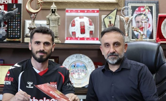 Valon Ethemi resmen Sivasspor’da