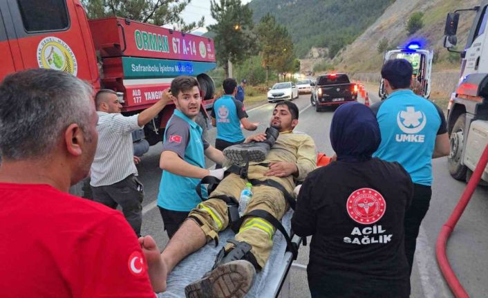 Yangın bölgesinde yaralanan 2 işçi hastaneye kaldırıldı