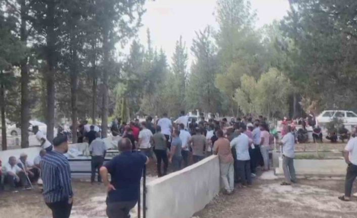 Yangında dumandan etkilenen 3 yaşındaki Asaf, 7 günlük yaşam mücadelesini kaybetti