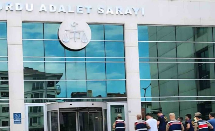 Yaşlı adamın evini kundaklayan 3 şüpheli tutuklandı