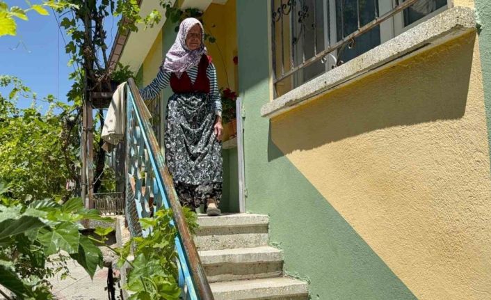 Yaşlı çiftten alkışlanacak bağış