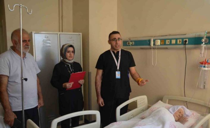 Yaşlı hasta 15 dakikalık müdahale ile sağlığına kavuştu