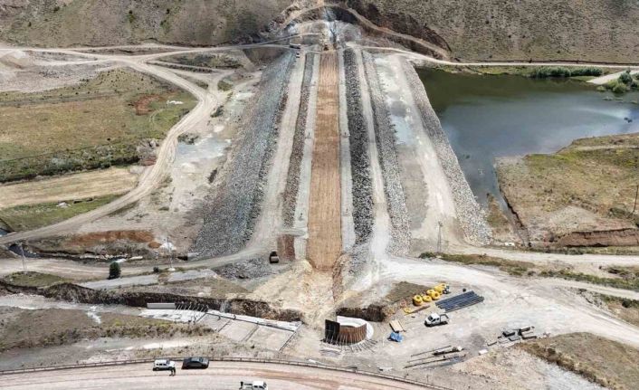 Yelpınar Göleti’nde çalışmalar devam ediyor