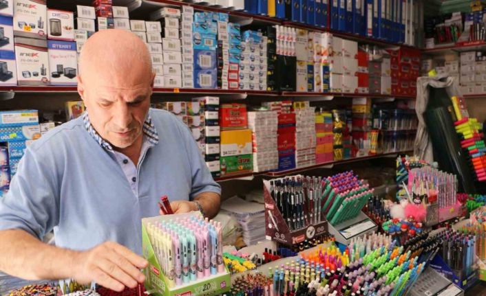 Yeni eğitim öğretim dönemi öncesi kırtasiyelerde hazırlıklar tamamlandı