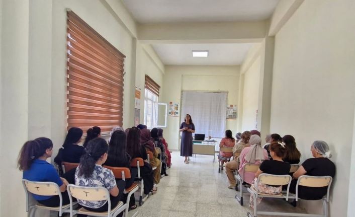 Yüksekova’da "aile bütçesi ve evlilik öncesi" eğitimi verildi