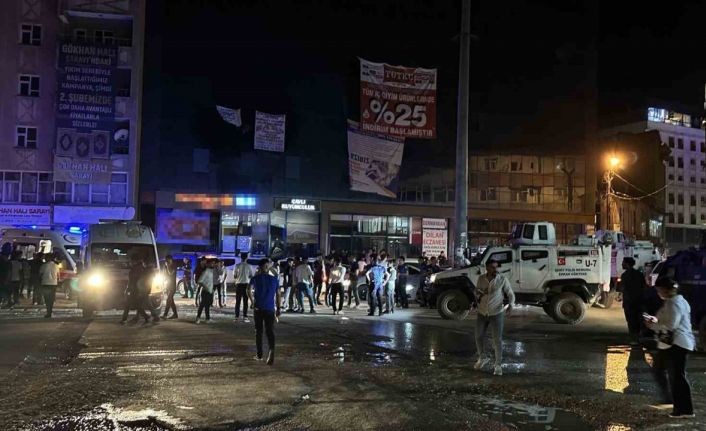 Yüksekova’da iki grup arasında kavga: 1 yaralı