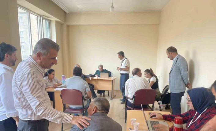 Yüksekova’da tarım sayımı sürüyor