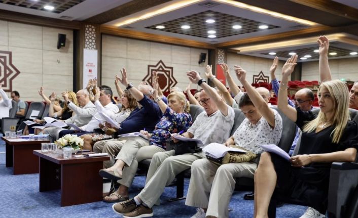 Yunusemre Belediyesi, Ferdi Zeyrek Millet Çarşısı’nı büyükşehire devrediyor