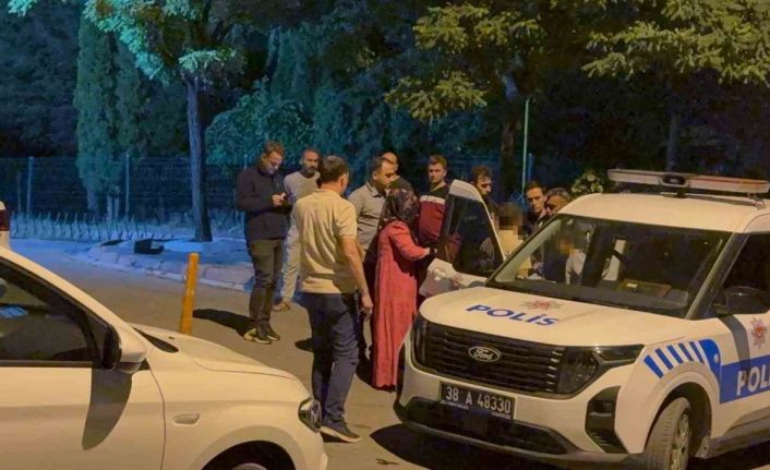 12 yaşındaki üvey oğlu tarafından bıçaklanan adam hayatını kaybetti