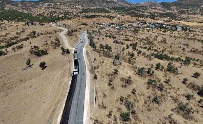 13 ilçenin kırsal mahallelerinde 309 kilometrelik yol yenilenerek hizmete sunuldu