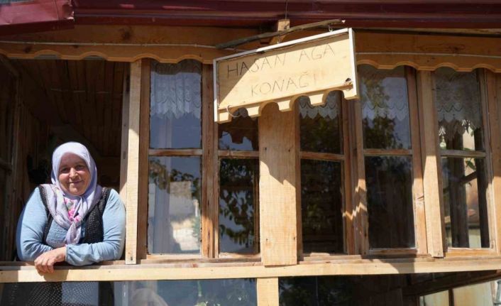 44 yıldır kiracısı olduğu eve gözü gibi bakıyor: "Kendi imkânlarımızla evimizi saray yaptık"