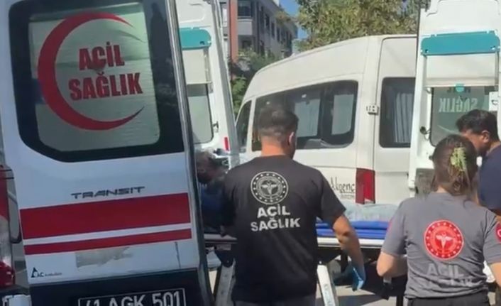 5 katlı apartmanda yangın: 1 kişi dumandan etkilendi