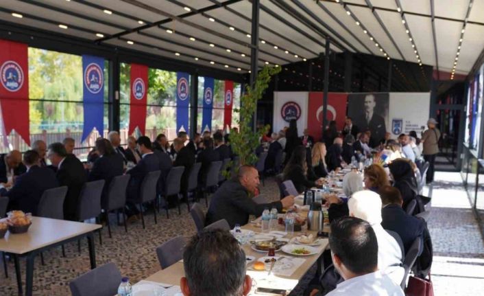 AHİD yönetimi genel kurulun ardından ilk toplantısını yaptı