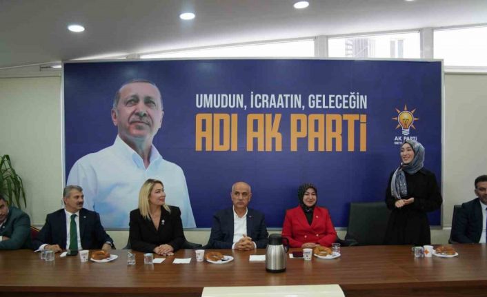 AK Partili 5 milletvekilinden Beylikdüzü çıkarması