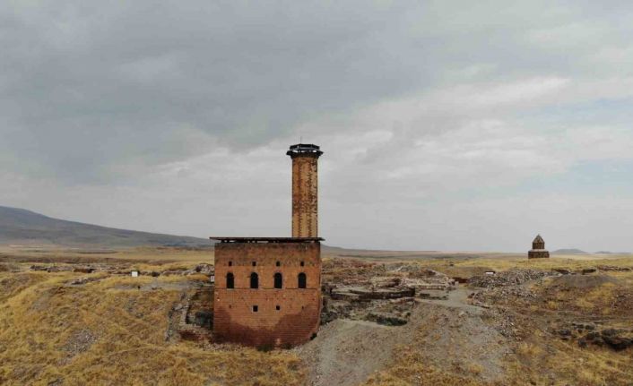 Anadolu’nun ilk Türk camisi Kars’ta: Ebul Menuçehr Camii