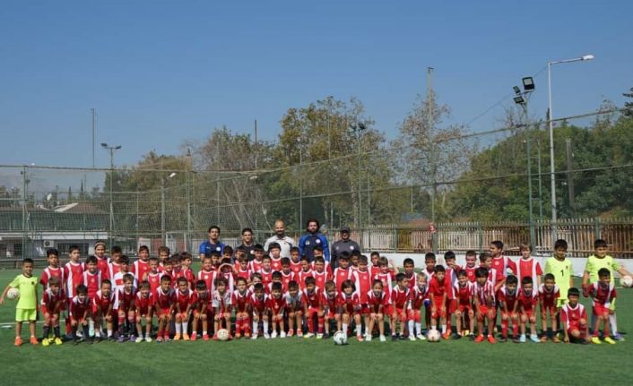 Antalyaspor Futbol Okullarında 2025-2026 kış dönemi başladı