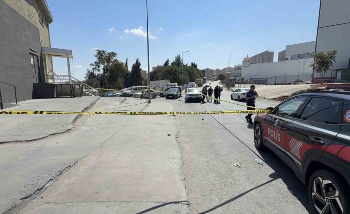 Arnavutköy’de eski eşinin sevgilisi olan kuzenini vurup kayıplara karıştı