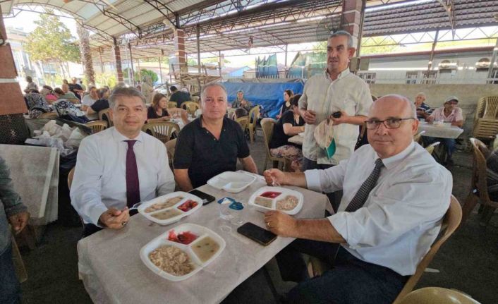 Atça Mahallesi’nde kurtuluş günü keşkeği yapıldı