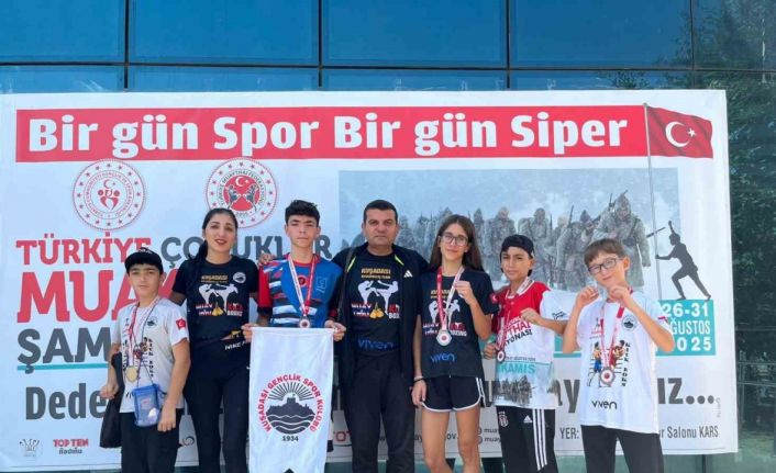 Aydınlı Muaythaiciler Türkiye Şampiyonası’ndan madalyalarla döndü