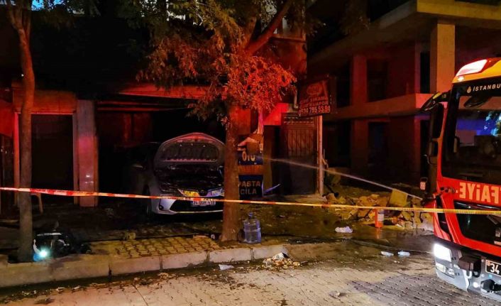 Bahçelievler’de oto tamircide korkutan yangın