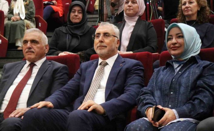 Bakan Işıkhan: "Yüz yılımızı kurtarmak için değil, yüz yıla yön vermek üzere büyük bir mücadele veriyoruz"