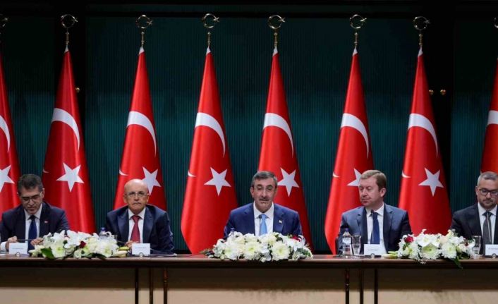 Bakan Şimşek: "Türkiye ekonomisi şoklara dayanıklı"