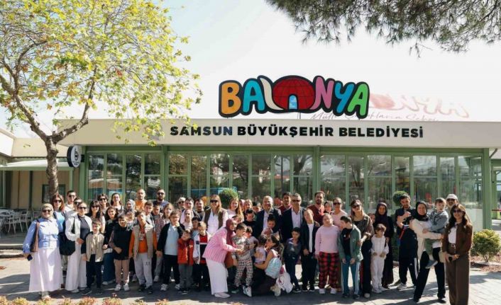 Balonya özel misafirlerini ağırladı