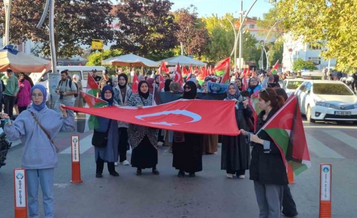 Bartın’da Sumud filosuna destek yürüyüşü