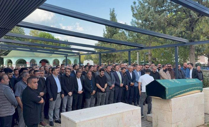 Başından vurulan genç, toprağa verildi