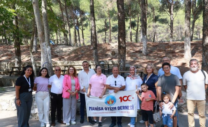 Başkan Balaban otizmli bireylerle kahvaltıda buluştu