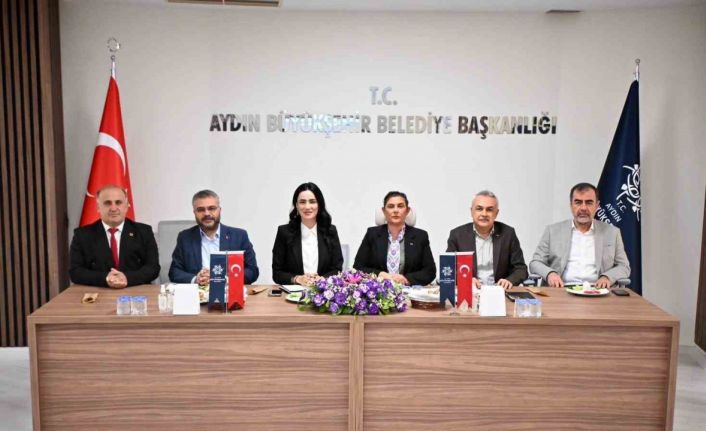 Başkan Çerçioğlu, İncirliovalı muhtarlar ile bir araya geldi