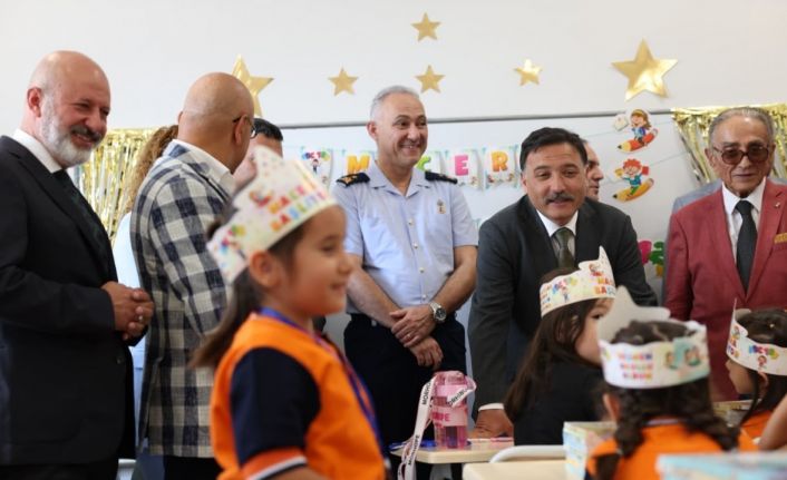 Başkan Çolakbayrakdar: "Eğitime yapılan yatırım, geleceğe yapılan yatırımdır"