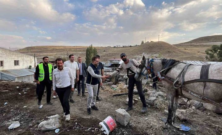 Başkan Uçar; "Kırmızıtaş’ta yaralar sarılacak"