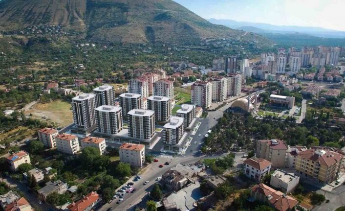 Başkan Yalçın’dan kentsel dönüşüm brifingi